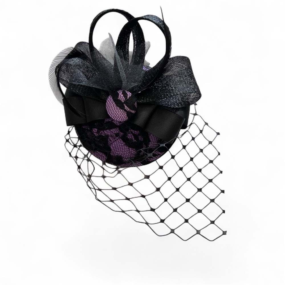 LADY ORCHID CHIC BLACK AND PURPLE FASCINATOR WITH VEIL